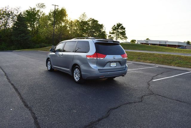 2013 Toyota Sienna 5dr 8-Passenger Van V6 XLE FWD - 23014015 - 56