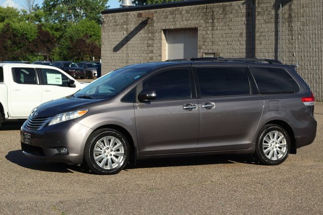 2013 Toyota Sienna AWD LIMITED W/ PREMIUM PKG, MOONROOF AND SKY VIEW , NAVIGATION - 23041477 - 18