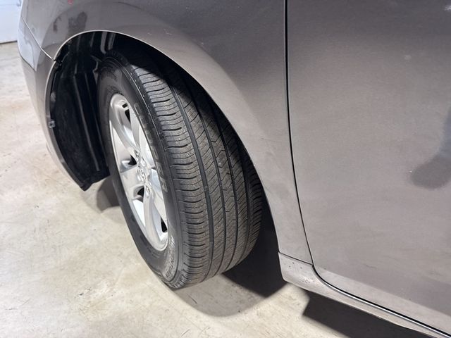 2013 Toyota Sienna LE - 22967677 - 2