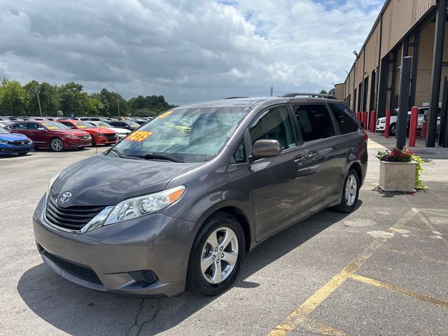 2013 Toyota Sienna LE 8-PASSENGER - 23050827 - 2