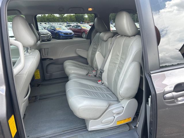 2013 Toyota Sienna LE 8-PASSENGER - 23050827 - 7