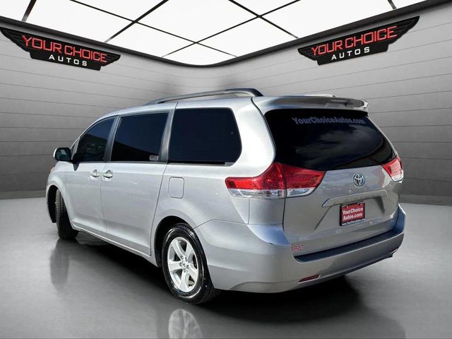 2013 Toyota Sienna LE 8 Passenger 4dr Mini Van - 22936469 - 2