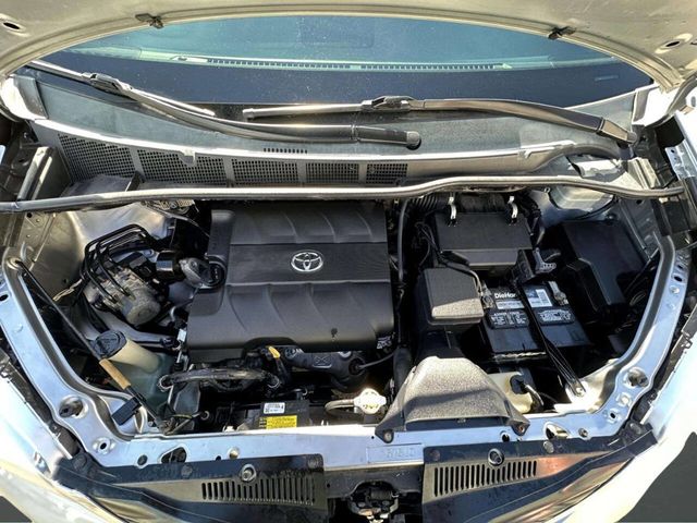 2013 Toyota Sienna LE 8 Passenger 4dr Mini Van - 22936469 - 36