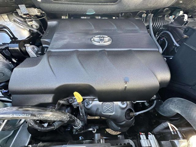 2013 Toyota Sienna LE 8 Passenger 4dr Mini Van - 22936469 - 39