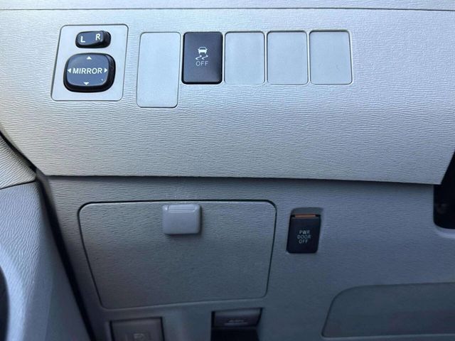 2013 Toyota Sienna LE 8 Passenger 4dr Mini Van - 22936469 - 45