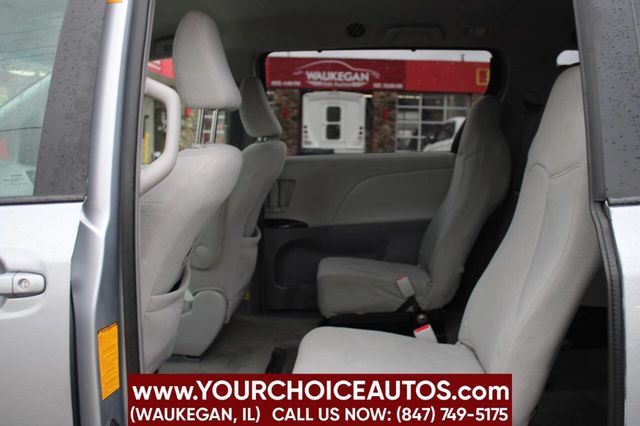 2013 Toyota Sienna LE Mobility 7 Passenger 4dr Mini Van - 22731243 - 10