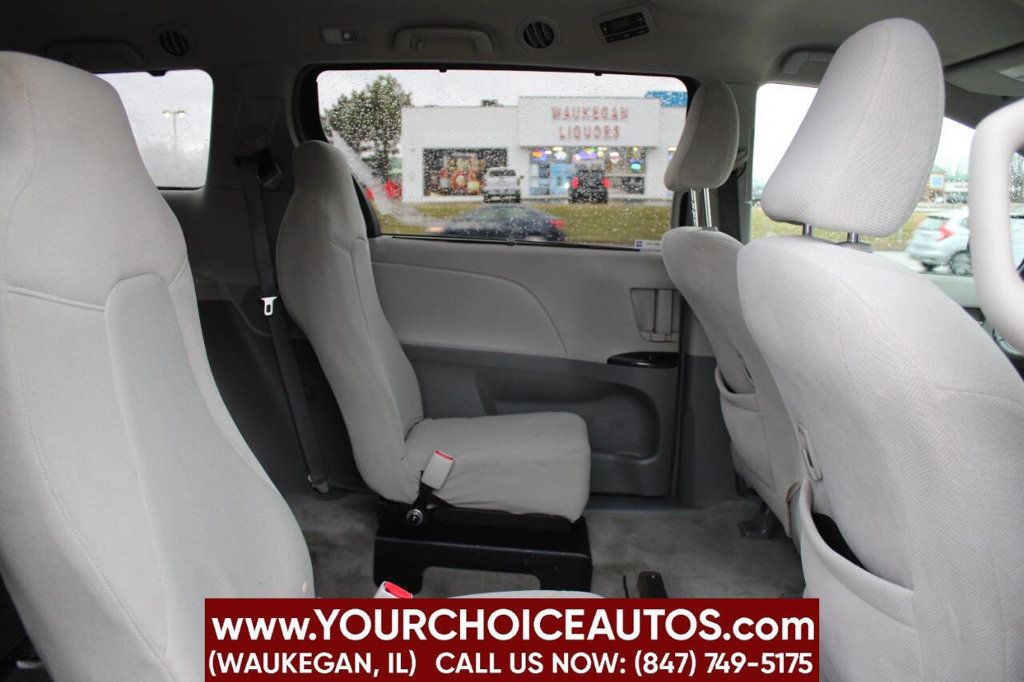 2013 Toyota Sienna LE Mobility 7 Passenger 4dr Mini Van - 22731243 - 15