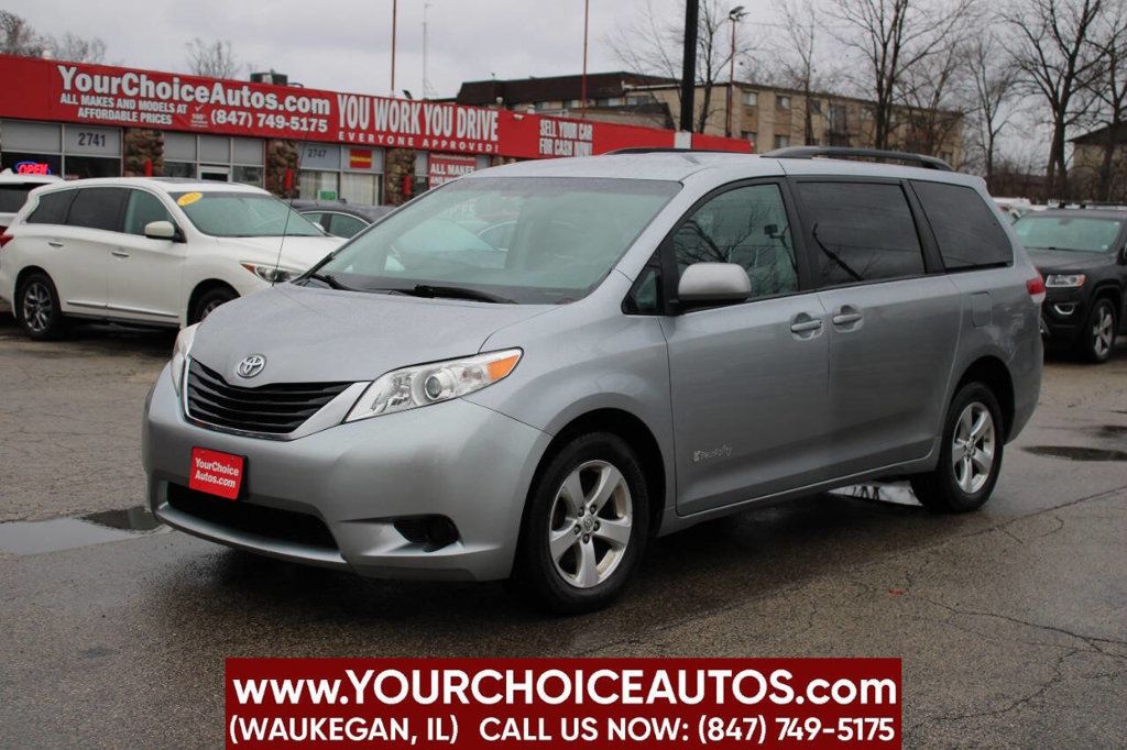 2013 Toyota Sienna LE Mobility 7 Passenger 4dr Mini Van - 22731243 - 7