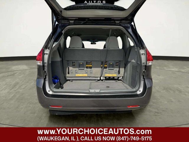 2013 Toyota Sienna LE Mobility 7 Passenger 4dr Mini Van - 23046823 - 15