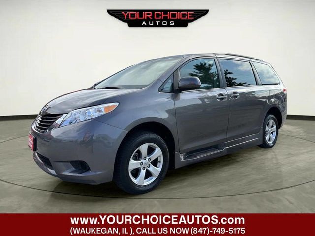 2013 Toyota Sienna LE Mobility 7 Passenger 4dr Mini Van - 23046823 - 2