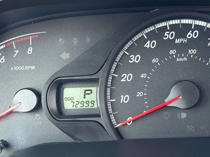 2013 Toyota Sienna LE Mobility 7 Passenger 4dr Mini Van - 23046823 - 31