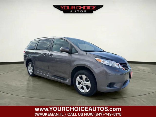 2013 Toyota Sienna LE Mobility 7 Passenger 4dr Mini Van - 23046823 - 8