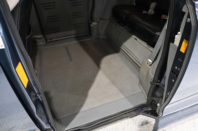 2013 Toyota Sienna LE Mobility Handicap Van - 23057726 - 27