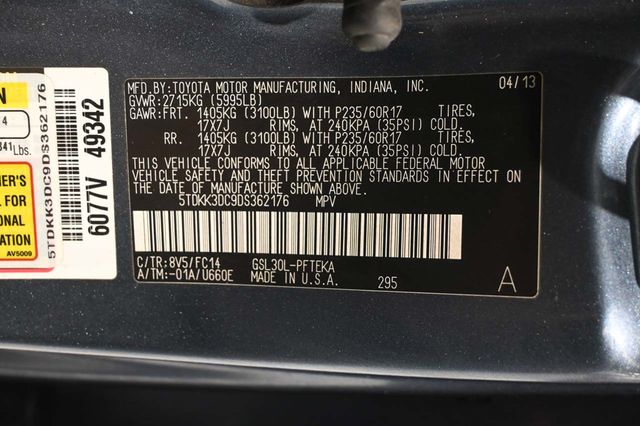 2013 Toyota Sienna LE Mobility Handicap Van - 23057726 - 32