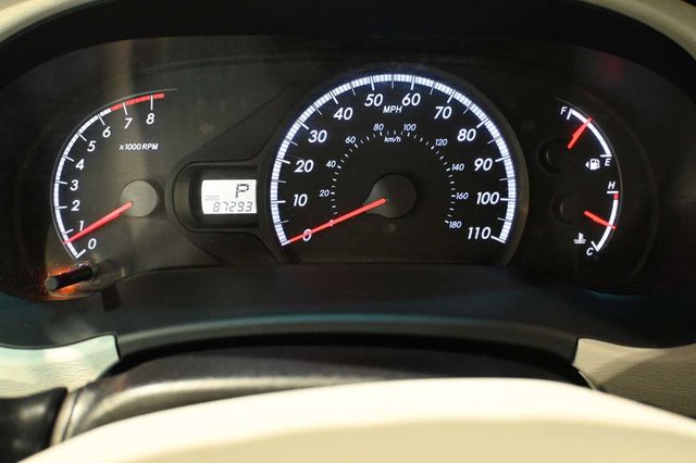 2013 Toyota Sienna LE Mobility Handicap Van - 23094920 - 31