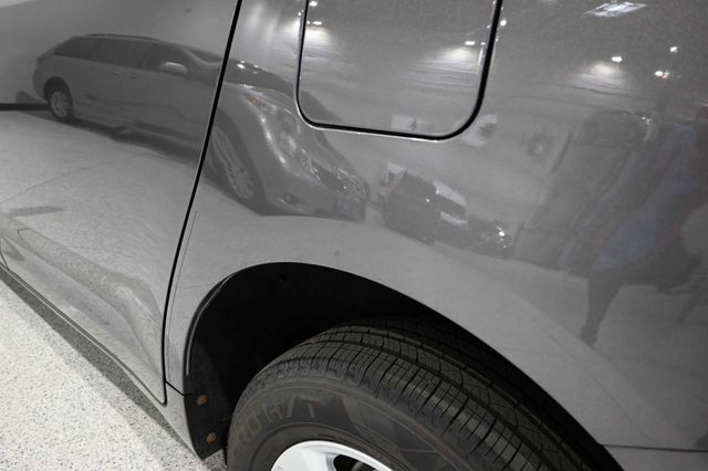 2013 Toyota Sienna LE Mobility Handicap Van - 23094920 - 34