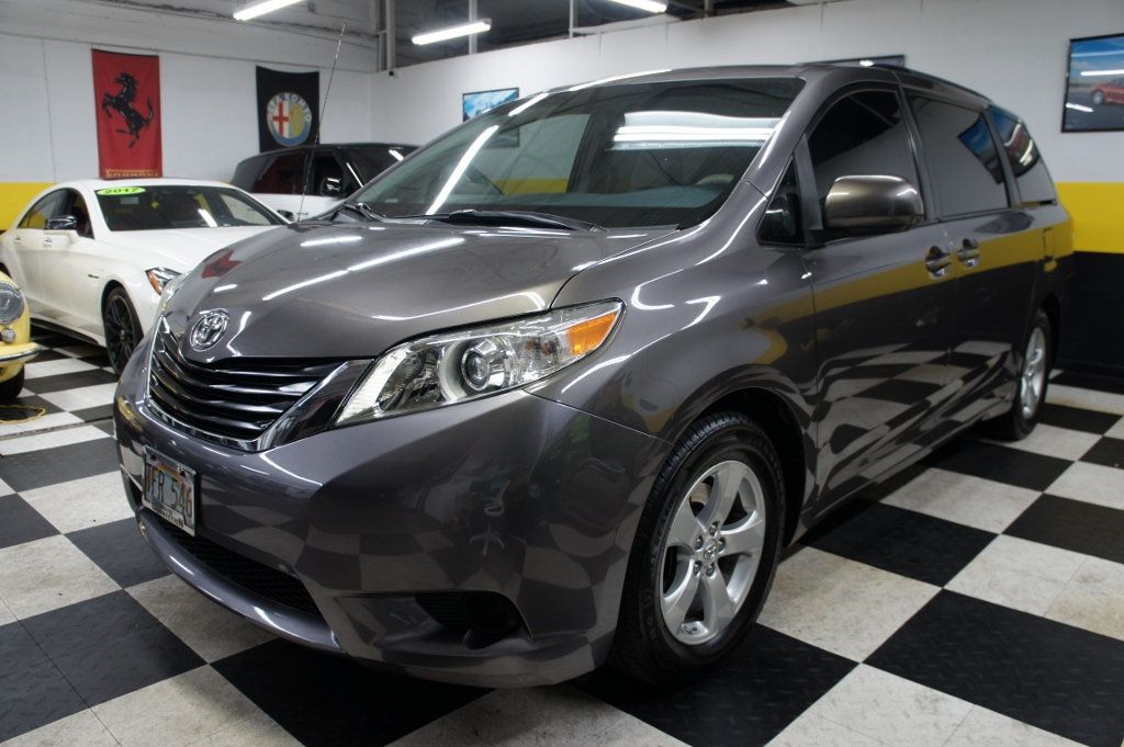 2013 Toyota Sienna LE V6, Great Shape! - 22935646 - 2