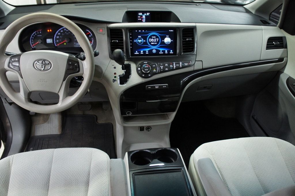 2013 Toyota Sienna LE V6, Great Shape! - 22935646 - 5