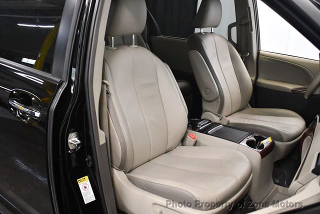 2013 Toyota Sienna limited - 22933939 - 11