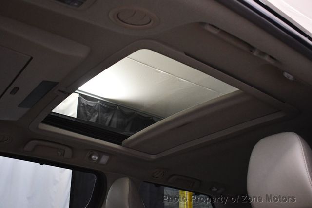 2013 Toyota Sienna limited - 22933939 - 52