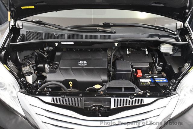 2013 Toyota Sienna limited - 22933939 - 56