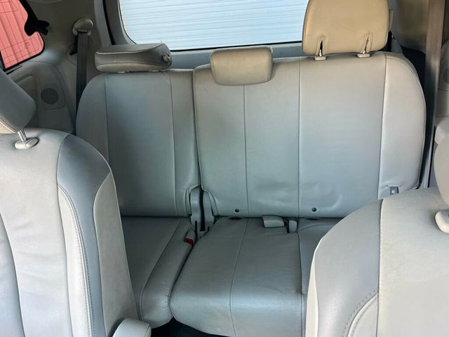 2013 Toyota Sienna Limited All Wheel Drive Van - 22976087 - 20