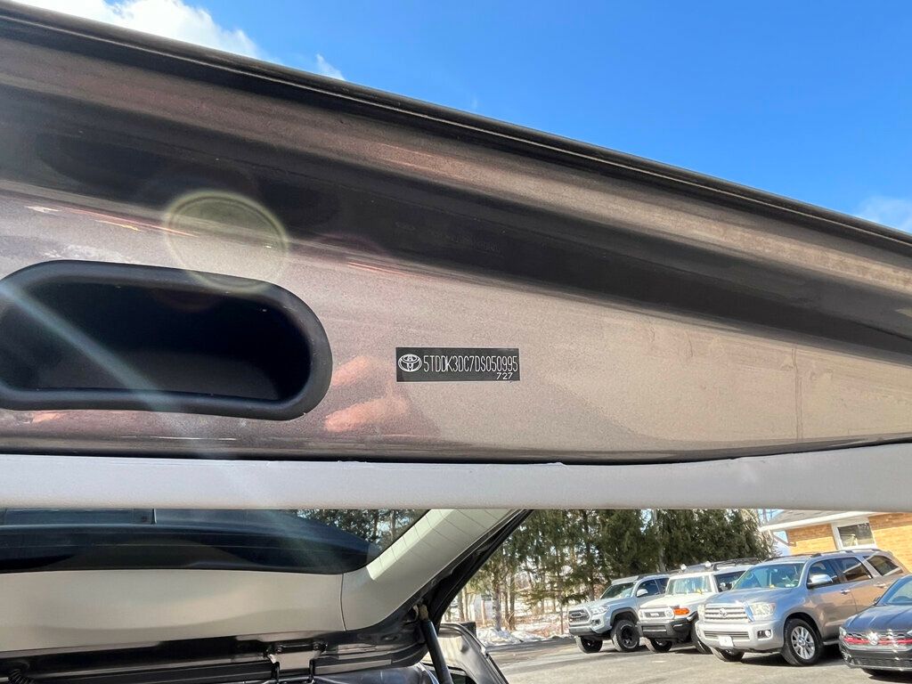 2013 Toyota Sienna Limited All Wheel Drive Van - 22976087 - 29