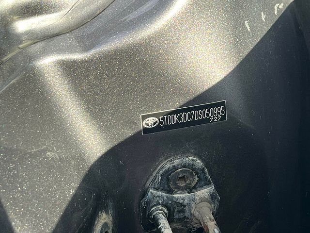 2013 Toyota Sienna Limited All Wheel Drive Van - 22976087 - 30