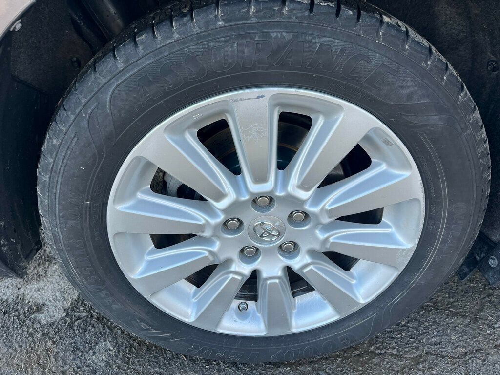 2013 Toyota Sienna Limited All Wheel Drive Van - 22976087 - 42