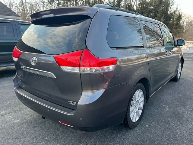 2013 Toyota Sienna Limited All Wheel Drive Van - 22976087 - 5