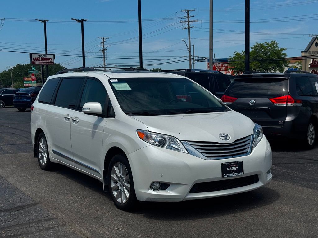 2013 Toyota Sienna XLE 8-PASSENGER - 23019440 - 2