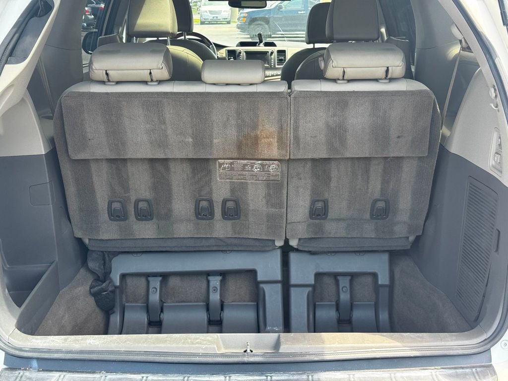 2013 Toyota Sienna XLE 8-PASSENGER - 23019440 - 6