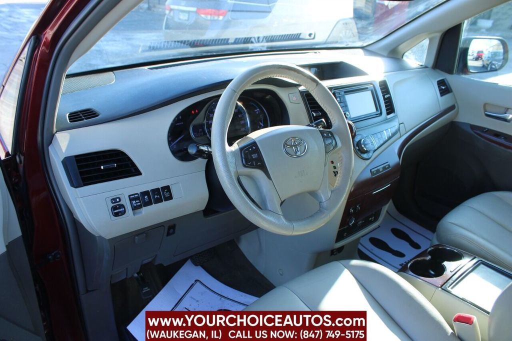 2013 Toyota Sienna XLE 8 Passenger 4dr Mini Van - 22219923 - 11