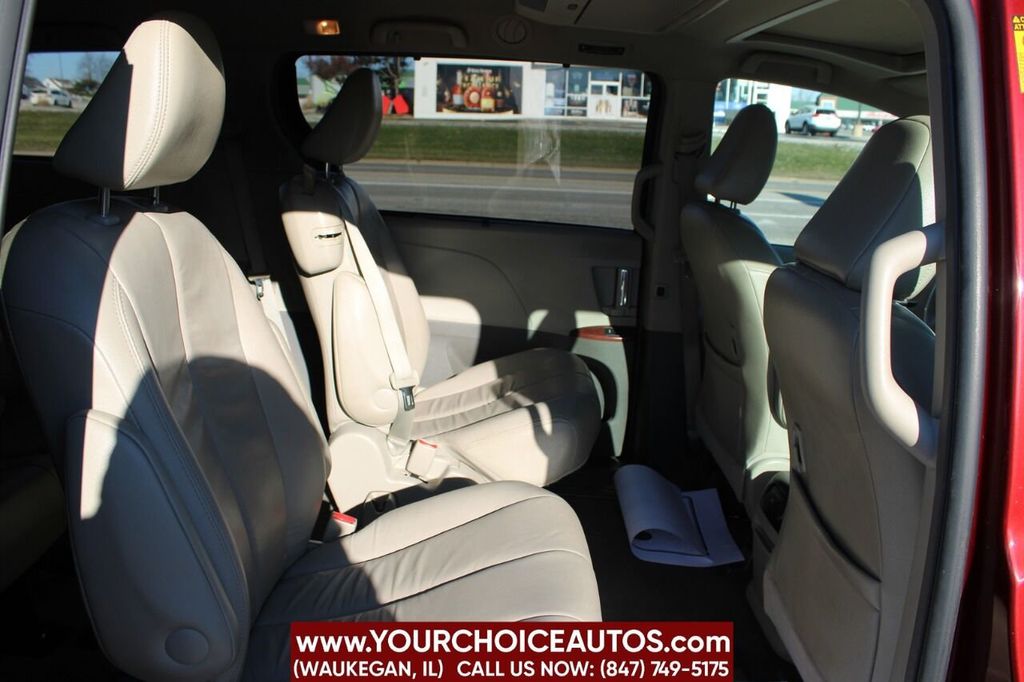 2013 Toyota Sienna XLE 8 Passenger 4dr Mini Van - 22219923 - 20