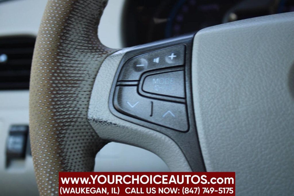 2013 Toyota Sienna XLE 8 Passenger 4dr Mini Van - 22907539 - 24