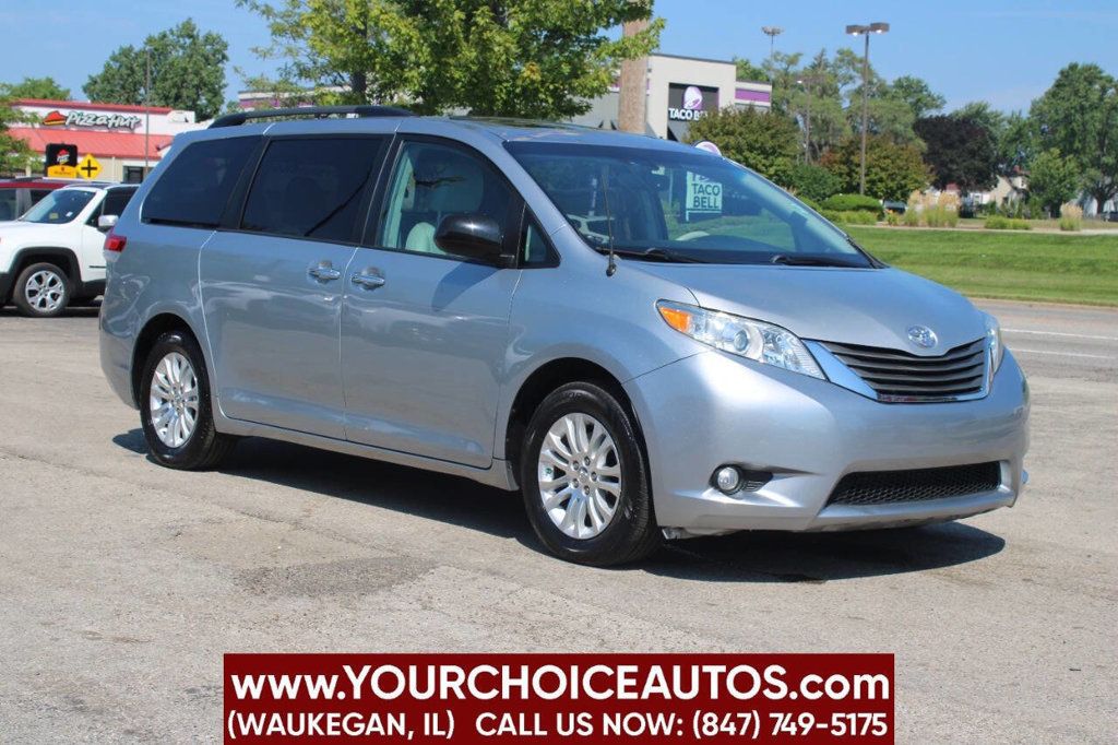 2013 Toyota Sienna XLE 8 Passenger 4dr Mini Van - 22907539 - 2