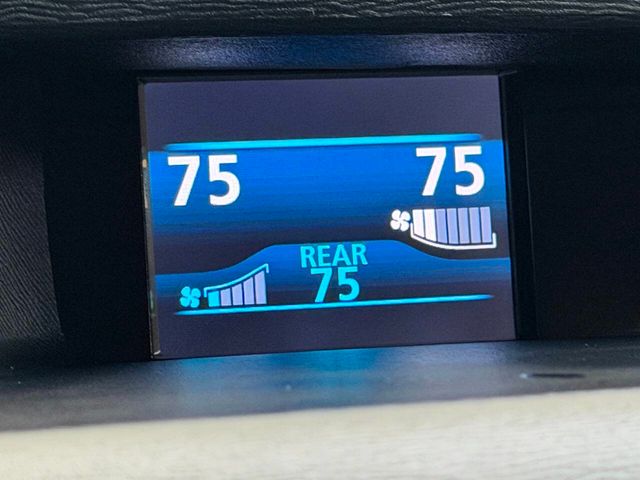 2013 Toyota Sienna XLE 8 Passenger 4dr Mini Van - 22987383 - 38