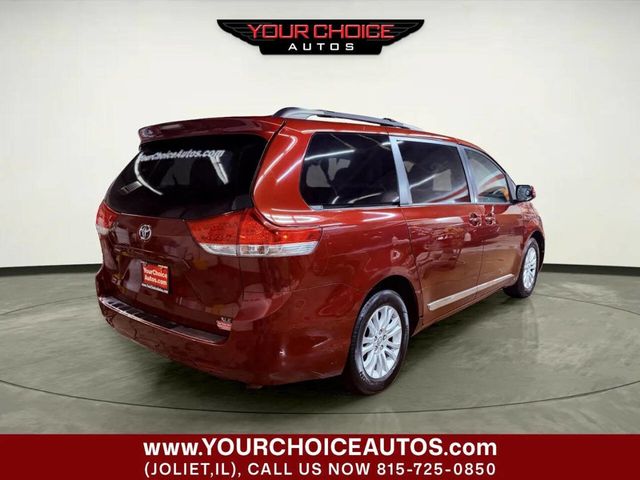 2013 Toyota Sienna XLE 8 Passenger 4dr Mini Van - 22987383 - 5