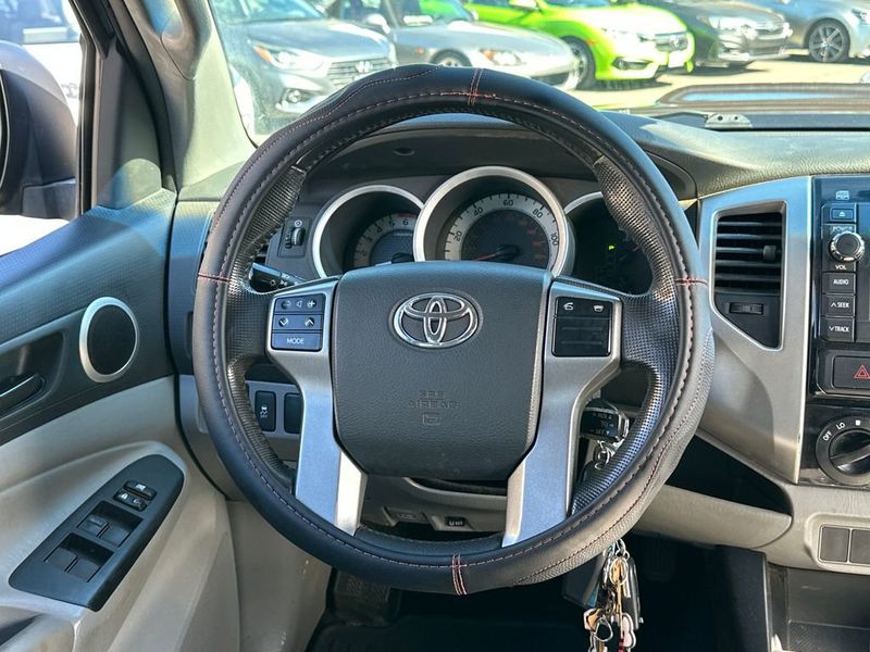 2013 Toyota Tacoma 2WD Double Cab LB V6 Automatic PreRunner - 23020753 - 16