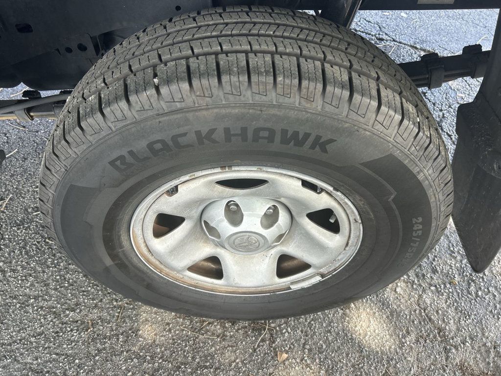 Toyota Tacoma 2WD Double Cab V6 Automatic PreRunner photo 10
