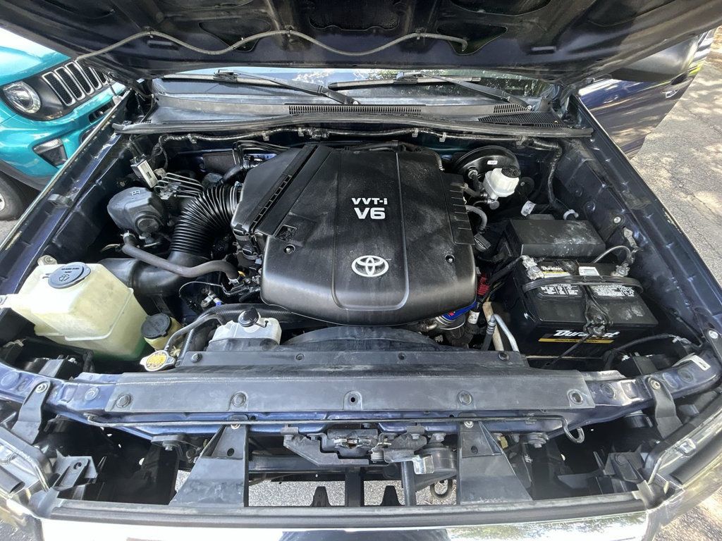 Toyota Tacoma 2WD Double Cab V6 Automatic PreRunner photo 11