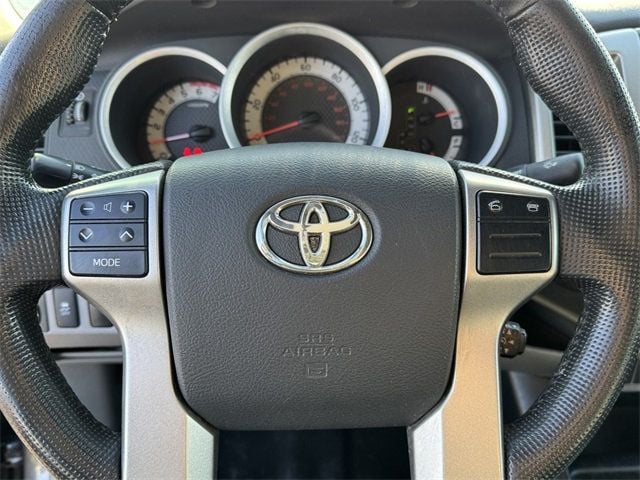 2013 Toyota Tacoma 4WD Double Cab V6 Automatic - 22400860 - 32