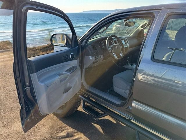 2013 Toyota Tacoma 4WD Double Cab V6 Automatic - 22400860 - 41