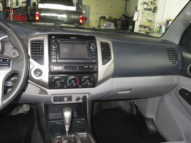 2013 Toyota Tacoma 4X4 TACOMA DOUBLE CAB LIFTED LONGBED EXTRA CLEAN SR5  - 22861692 - 38