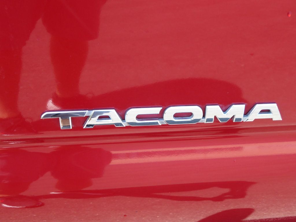 2013 Toyota Tacoma SR5 photo 13