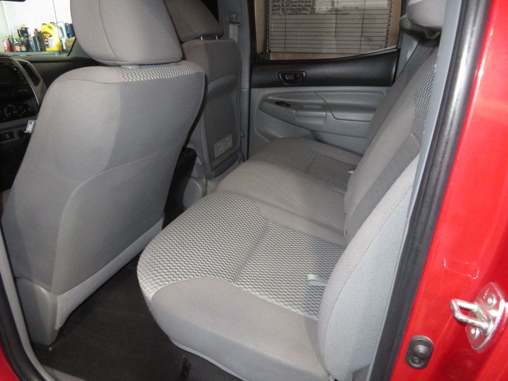2013 Toyota Tacoma SR5 photo 24