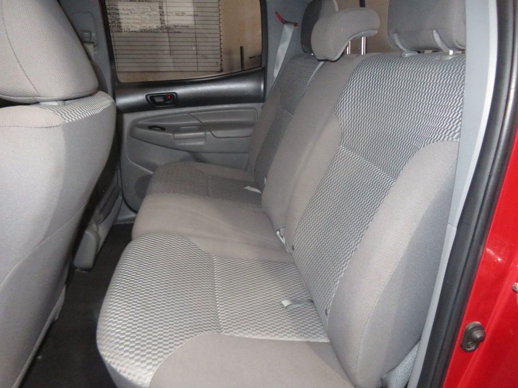 2013 Toyota Tacoma SR5 photo 25