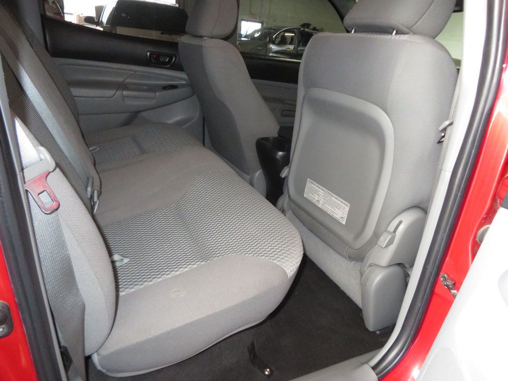 2013 Toyota Tacoma SR5 photo 28