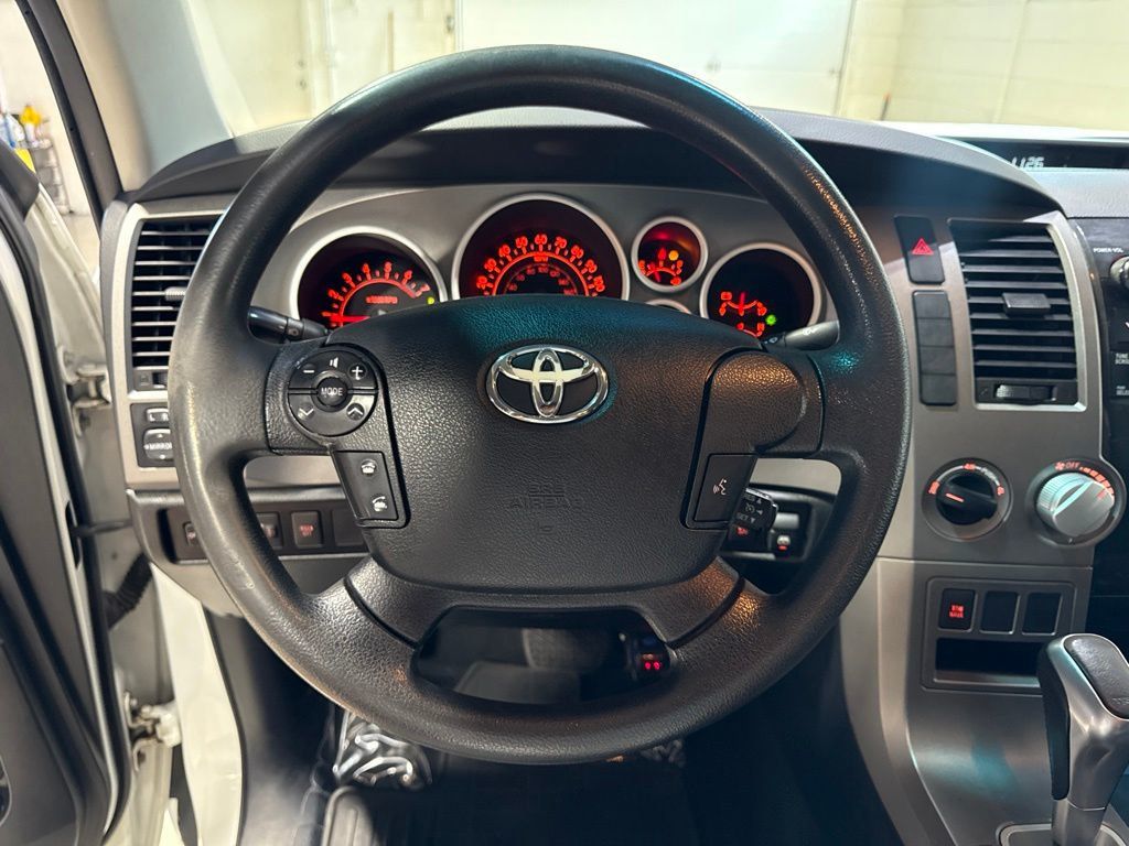 2013 Toyota Tundra CrewMax 5.7L FFV V8 6-Spd AT (Natl) - 23038665 - 9