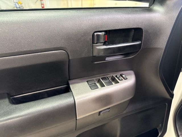 2013 Toyota Tundra CrewMax 5.7L FFV V8 6-Spd AT (Natl) - 23038665 - 27